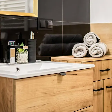 Heron - 77 Wigury - Dostep Na Kod - Parking - Smaczna Kawa - Centrum - Blisko Piotrkowska - Galeria - Widok Na - Klimatyzacja - 7 Pietro - Fv *