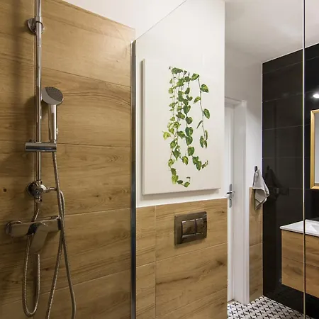 Heron - 77 Wigury - Dostep Na Kod - Parking - Smaczna Kawa - Centrum - Blisko Piotrkowska - Galeria - Widok Na - Klimatyzacja - 7 Pietro - Fv Lägenhet *