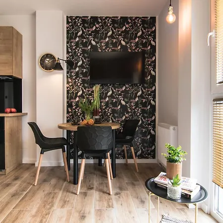 Apartment Heron - 77 Wigury Street