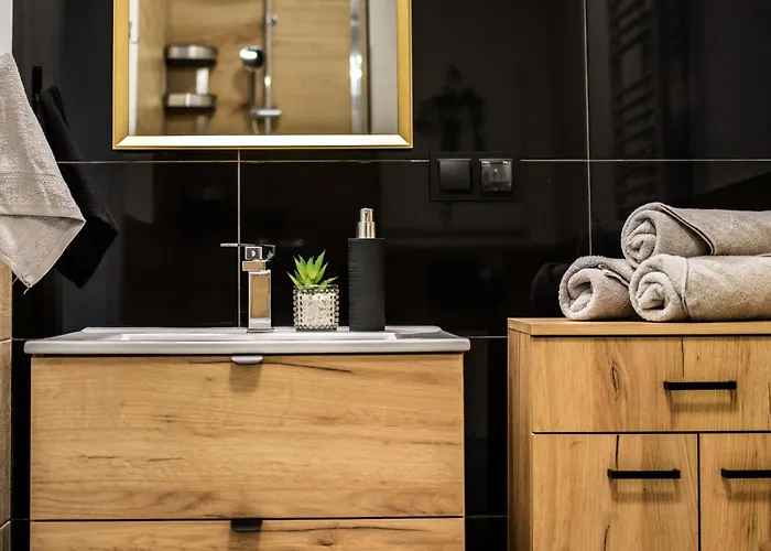 公寓 Heron - 77 Wigury - Dostep Na Kod - Parking - Smaczna Kawa - Centrum - Blisko Piotrkowska - Galeria - Widok Na - Klimatyzacja - 7 Pietro - Fv *