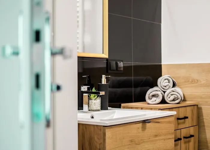 Heron - 77 Wigury - Dostep Na Kod - Parking - Smaczna Kawa - Centrum - Blisko Piotrkowska - Galeria - Widok Na - Klimatyzacja - 7 Pietro - Fv 公寓